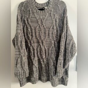 H&M Gray /Silver Cable Knit Women's Sweater